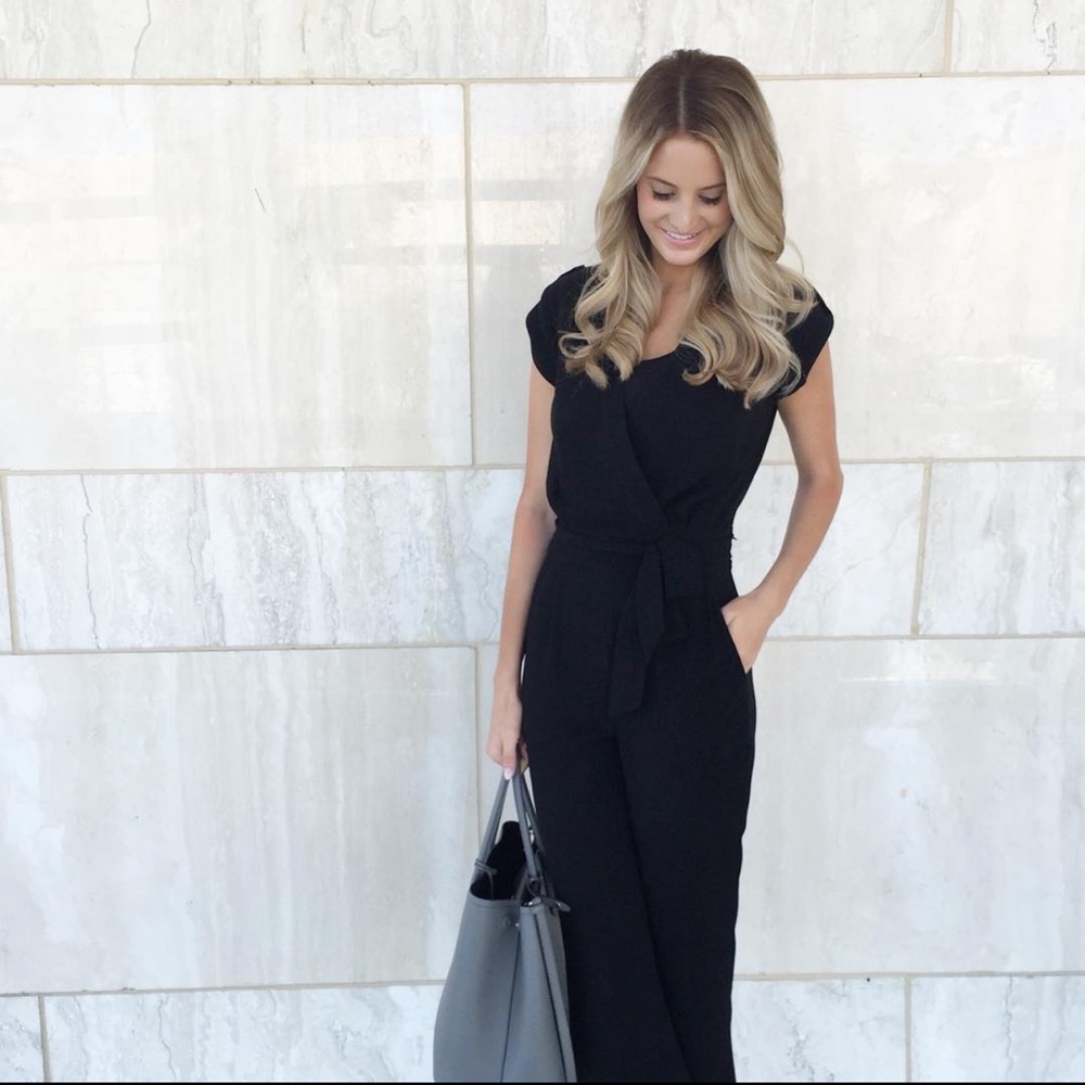 NWT black dVF black jumpsuit Purdy size 6